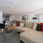 Trendy Queens Park Home Close To Hampstead By Underthedoormat