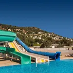 Voyage Tuerkbuekue Hotel