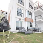 Villa Esteban Oezel Plajli