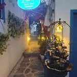 Zümrüt butik bodrum