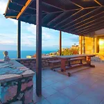 Villa Seba; Yalikavakta Oezel Havuzlu 4+1 Villa