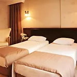 Uestuen Hotel Alsancak