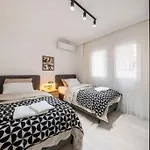 Brand New 2 Bedroom Modern Flat In Bodrum Center