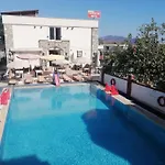 Gth Gloria Guembet Hotel