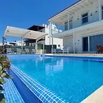 Magnificent View With Private Pool & Piano, 3 Bedroom Villa, Min 4 Nigths