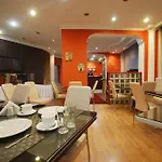 Mini hotel