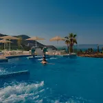 Bellazure Hotel
