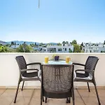 Central, Cozy, Comfy, 1Br House, Free Parking & Fast Wi-Fi, 4Ppl