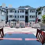 Bahama Art Hotel