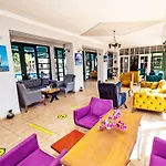 Bleu Nuit Hotel +