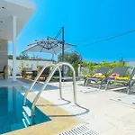 Villa Romeo With Private Pool