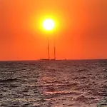 Plaja Cok Yakin Tarihi Tas Ev