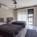 Villa Yaka