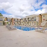 Oemer Aybak Beach Hotel