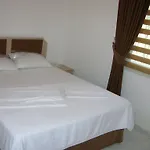 Paradise Garden Gumusluk Evleri