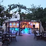 Mandarin Apartments