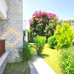 Tuerkbuekue Kirlangic Evleri
