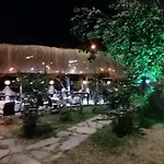 Mandarin Beach Hotel - Restaurant