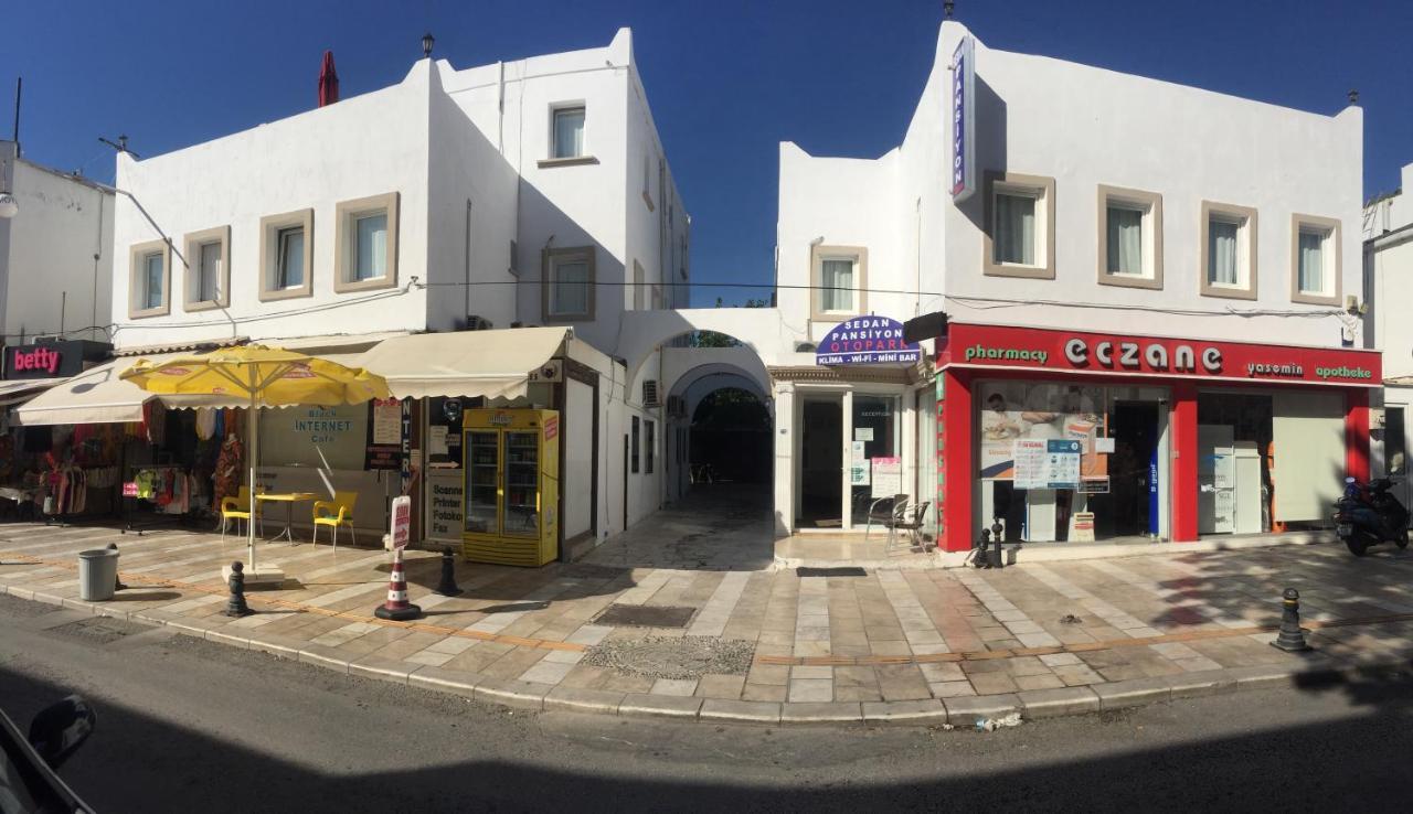 New Sedan Hotel