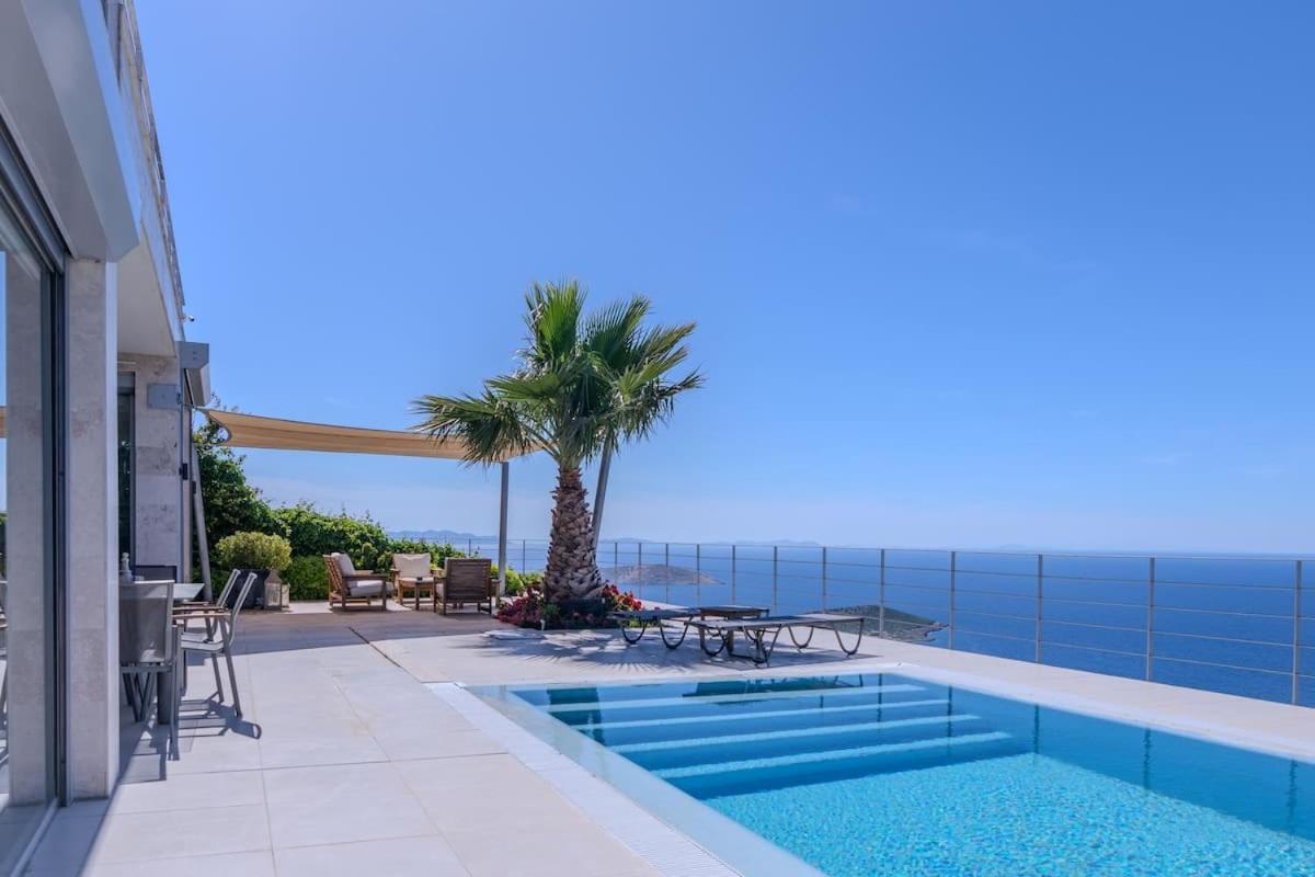 Charming With Amazing View In Bodrum Yalıkavak