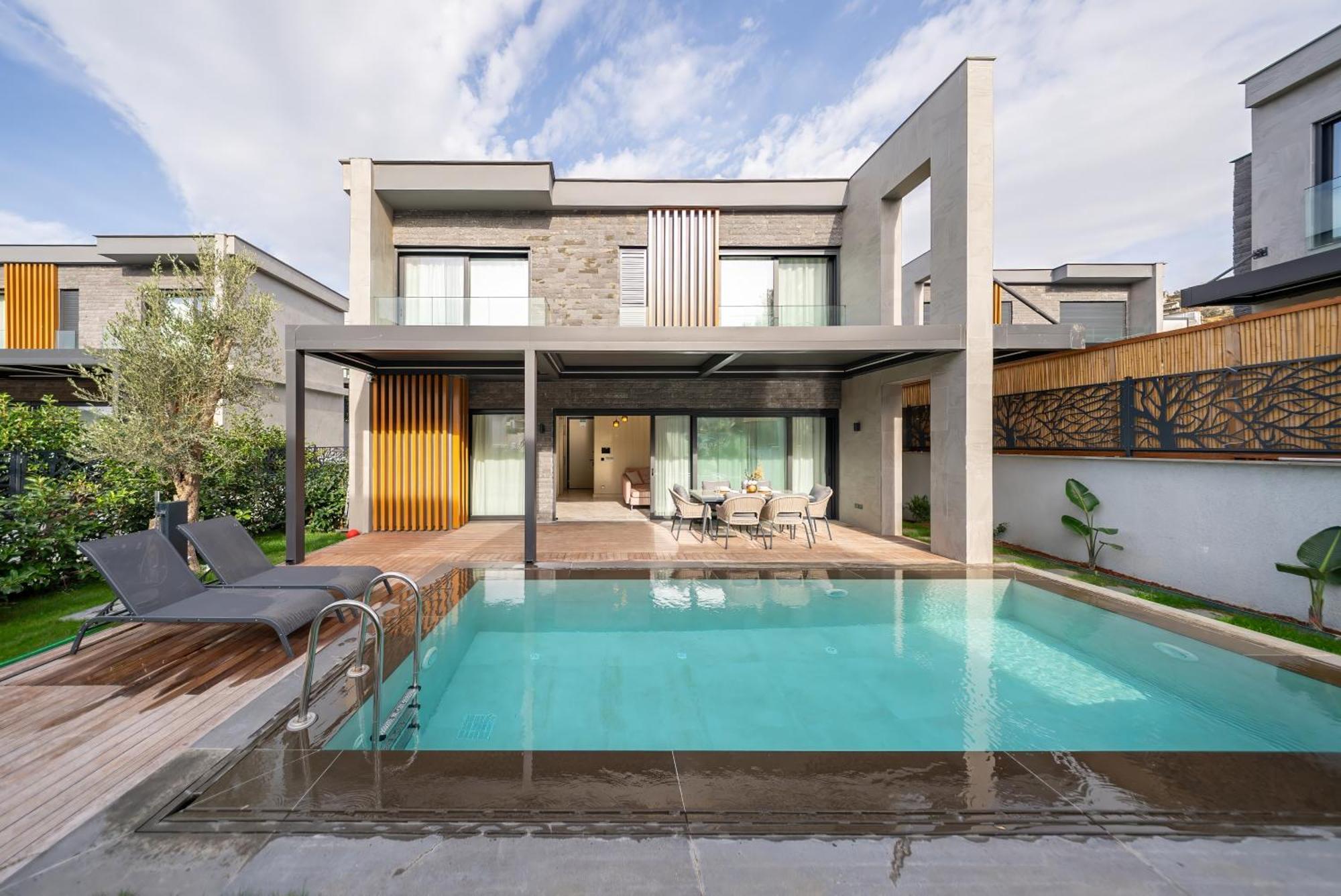 וילה With Private Swimming Pool In *