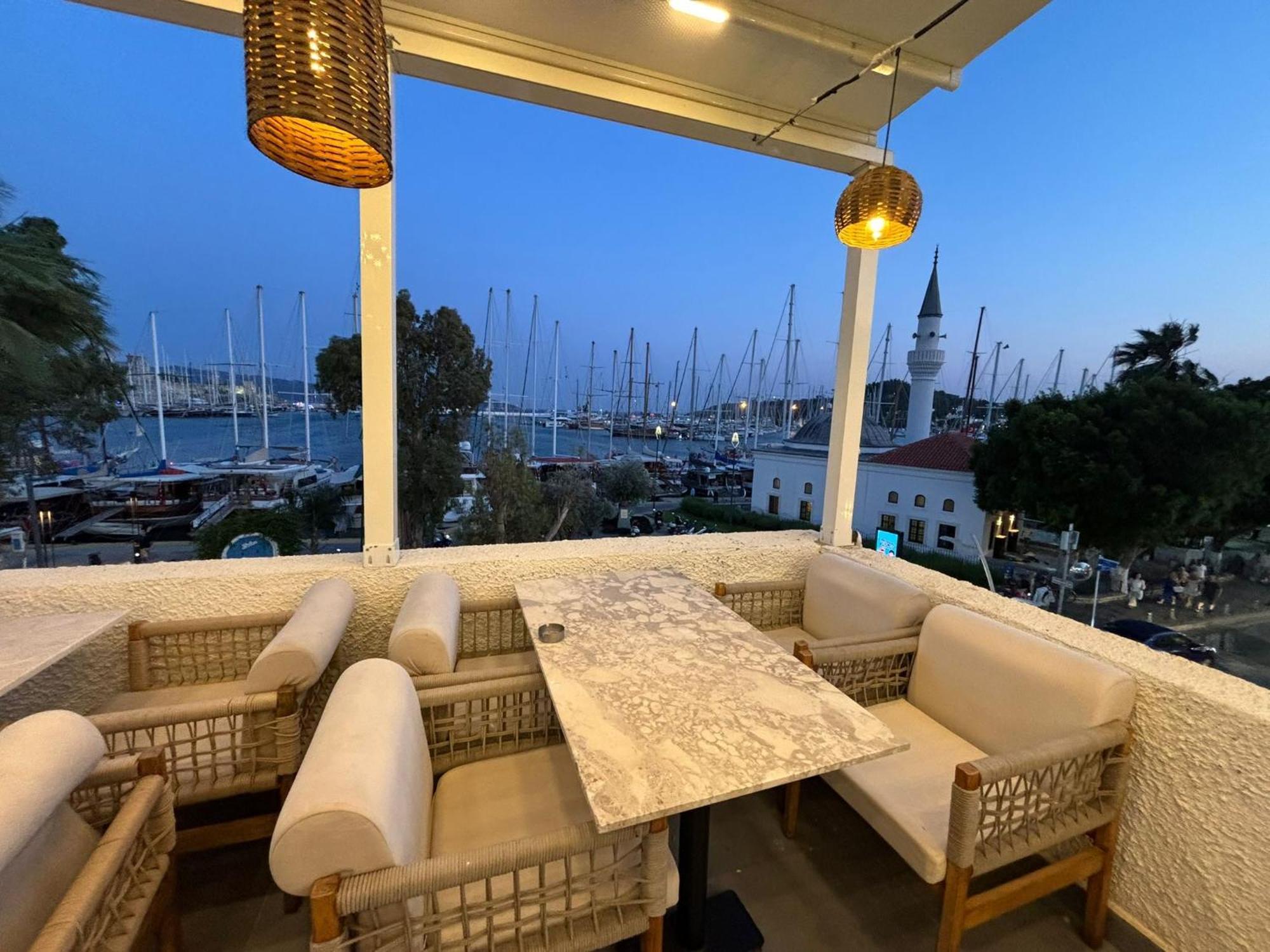 Frühstückspension Tosunpasa Hookah Lounge Kafe Restroran Ve Turizm Otelcilik