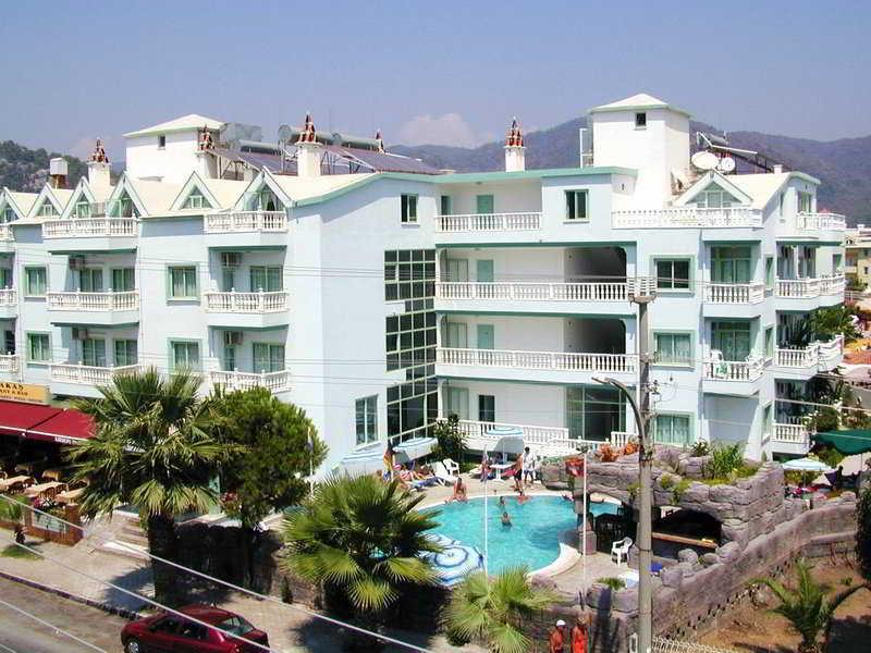 Apartahotel Karakas Turgutreis