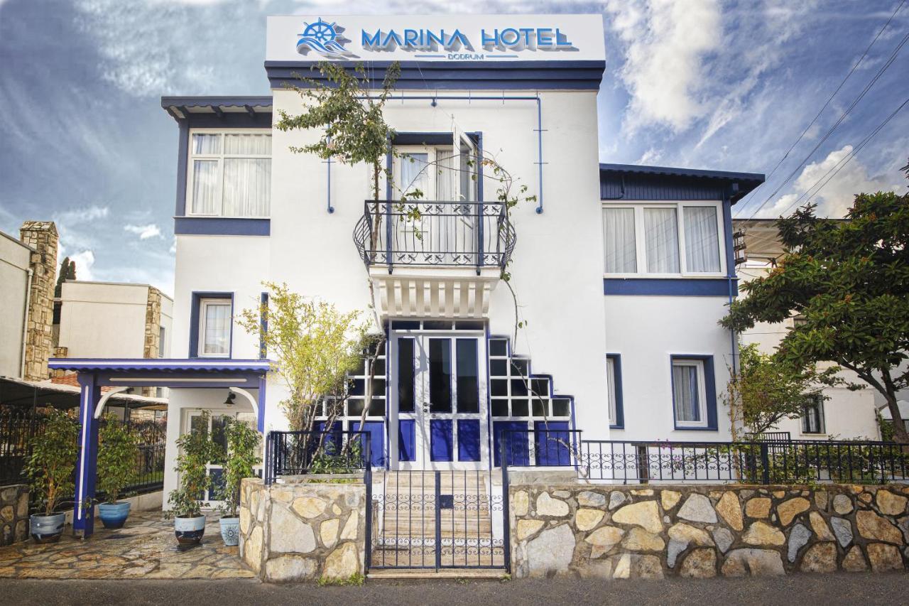 ホテル Marina *