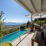 Stunning Sea View & Private Garden Villa In Bodrum