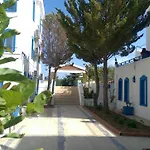Zuzu'S Kitchen & Apartments