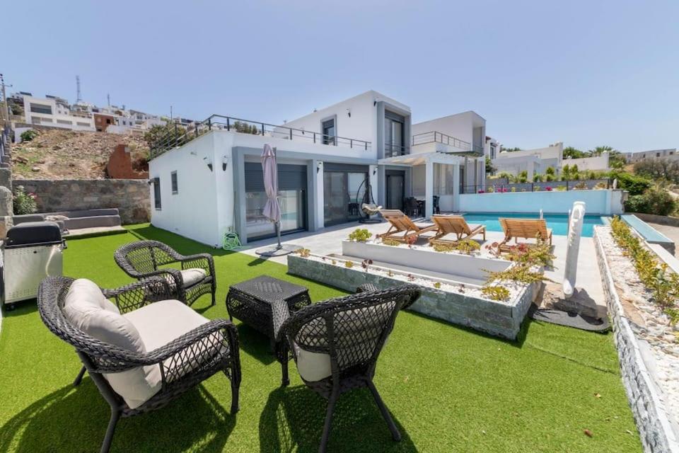 Villa 3 Bedroom-house, Private Pool, Bbq, Ocean View-bodrum Yalikavak Bodrum