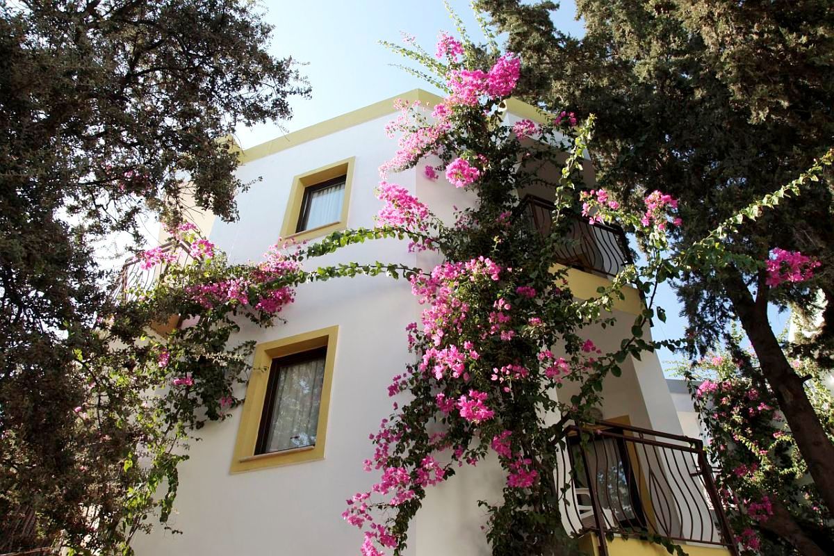 Club La Luna Hotel