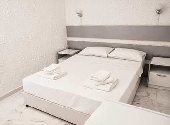 Hotel Lavinya