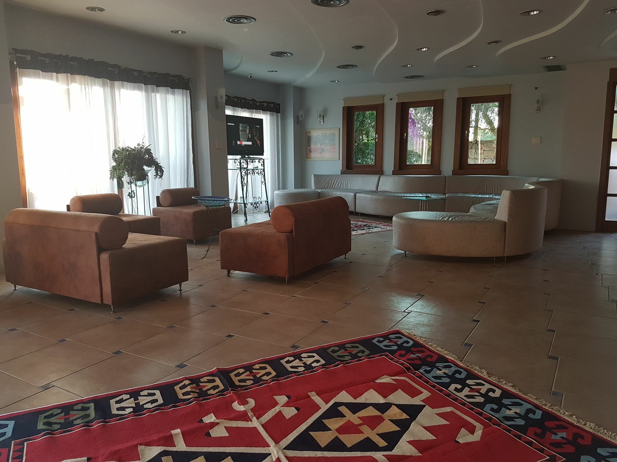 Synosse Hotel 4*